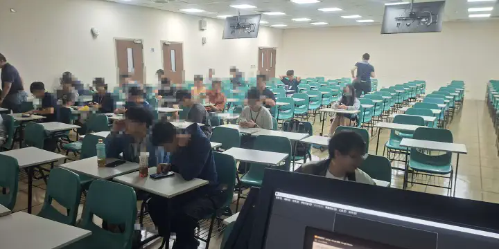 2026 COSCUP 議程講者｜好的，正在幫您下載 VSCode 惡意擴充套件｜從 GlassWorm 看開發環境供應鏈攻擊封面